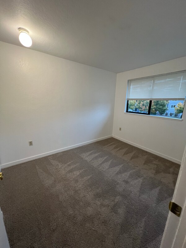 Building Photo - 18510 Blueberry Ln