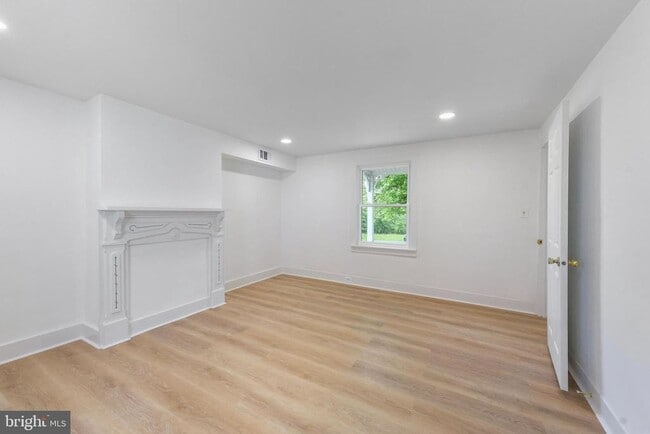 Building Photo - 151 Concert Ln