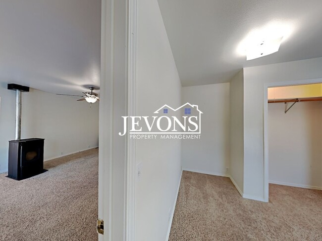 Building Photo - Coming soon! Pet-Friendly 3-Bedroom Home in Naches with Easy Access to Hwy 12