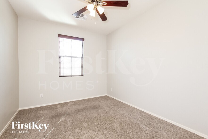 Building Photo - 18068 W Tina Ln