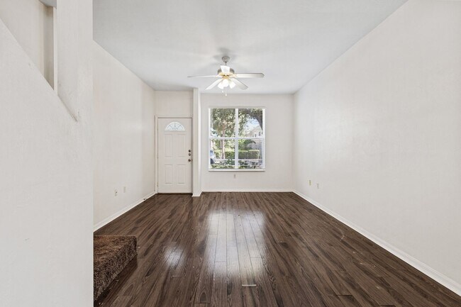 Building Photo - Just Reduced!! Close to UF Two Story Townhouse