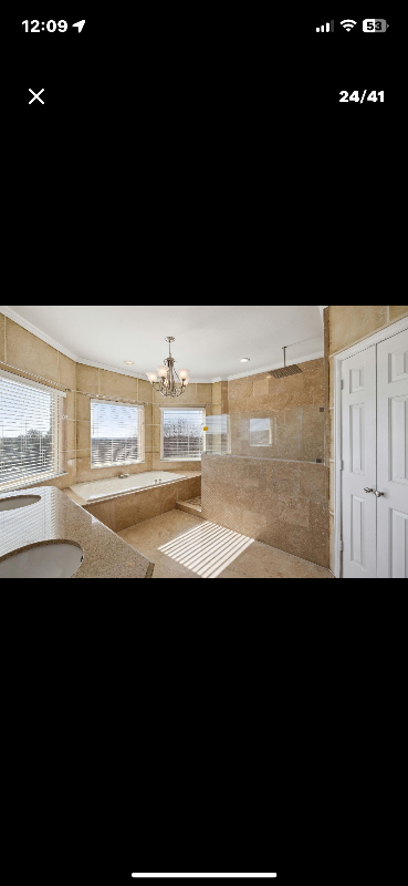 Building Photo - 9120 Nob Hill Dr