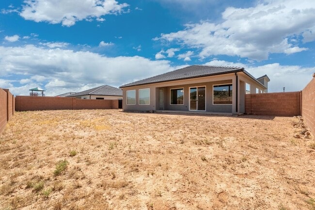 Building Photo - 1478 W 540 N
