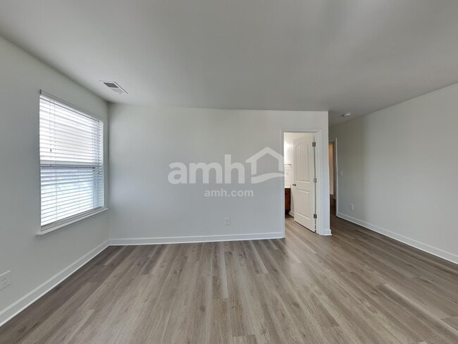 Building Photo - 3013 Corrona Ln