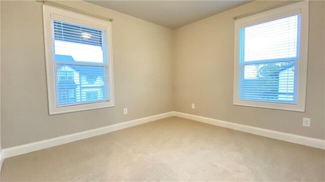 Building Photo - 1040 Knoxboro Ln