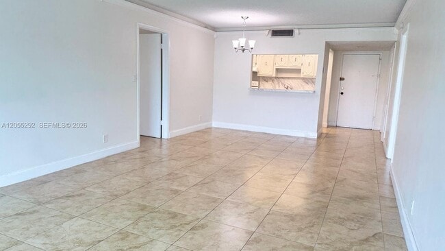 Building Photo - 140 Lakeview Dr