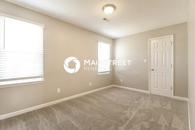 Building Photo - 3 Bedroom Pet-Friendly Home in Raleigh, NC with Main Street Renewal
