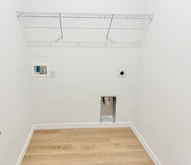 Building Photo - Spacious 4-Bedroom Home - New Construction