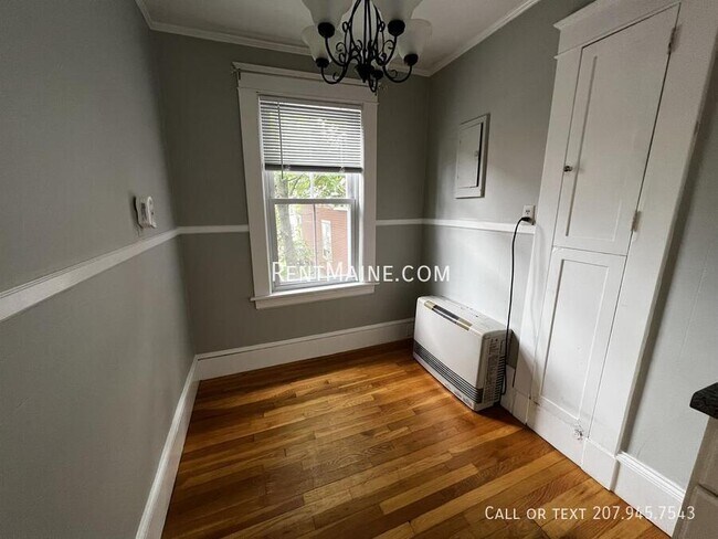 Building Photo - 17 Hudson St