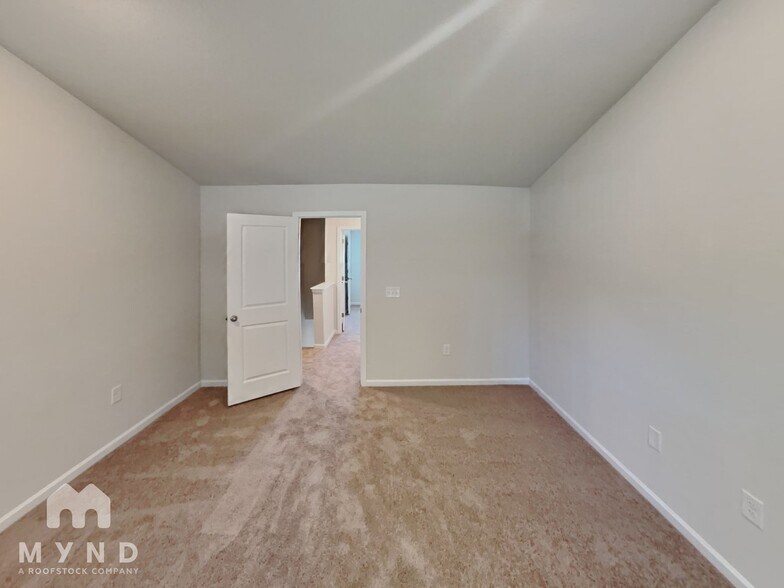Building Photo - 6232 Lowe Ln