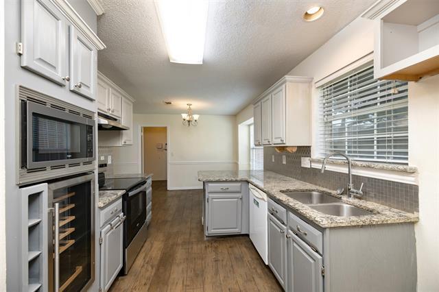 Building Photo - 1410 Brookside Dr
