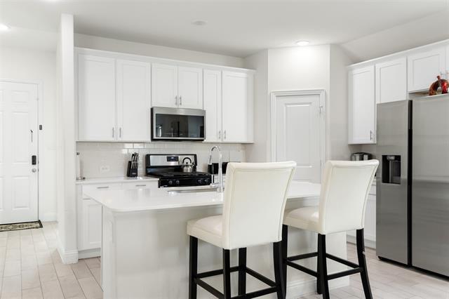 Building Photo - 3208 Amber Waves Ln