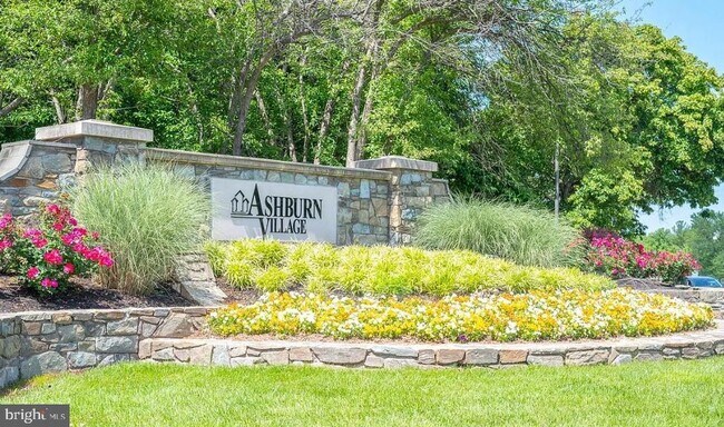 Building Photo - 44054 Gala Cir