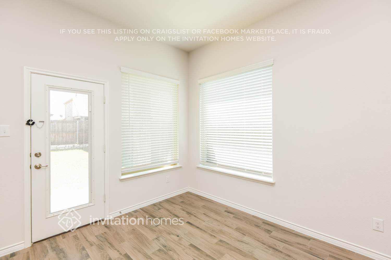 Building Photo - 3089 Maverick Dr