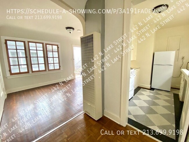 Building Photo - 442 N Lake St