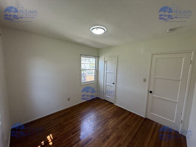 Building Photo - 4236 Corinth St