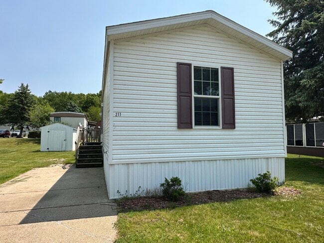 Primary Photo - 277 Timber Ln
