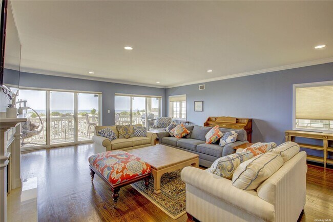 Building Photo - 1051 Oceanfront