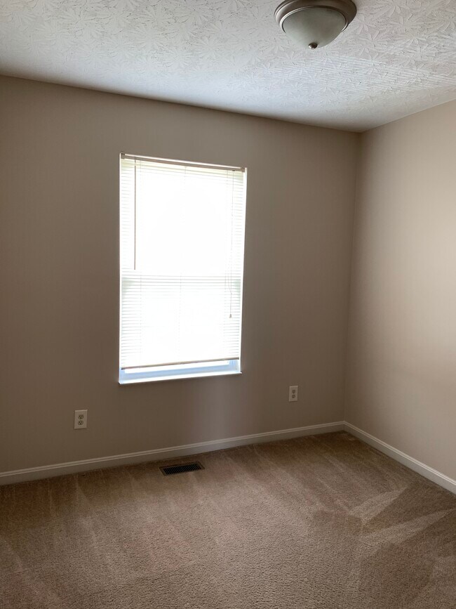 Bedroom 3 - 6869 Gordon Blvd