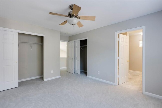 Building Photo - 283 Hiawassee Dr