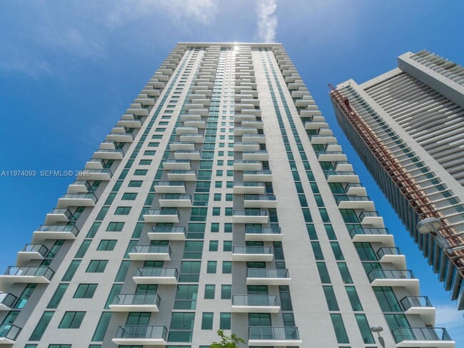 Building Photo - 501 NE 31st St