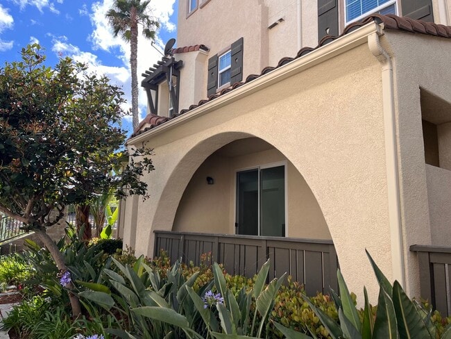 Building Photo - 1313 Mother Lode Way
