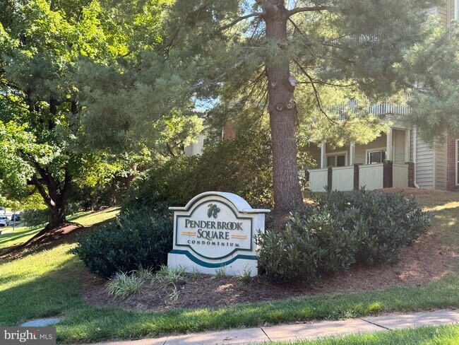 Building Photo - 12155 Penderview Terrace