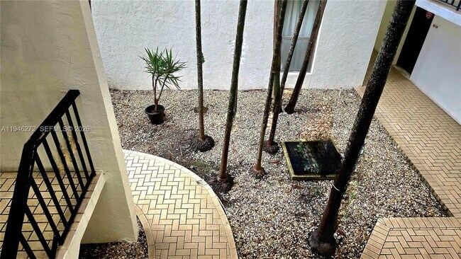 Building Photo - 2150 SW 16th Ave