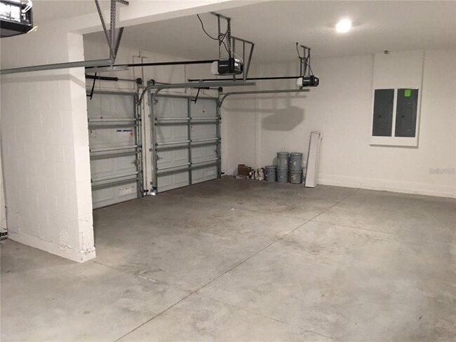 Building Photo - 9124 Merlon Dr