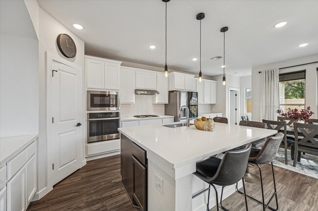 Building Photo - 7933 Spring Run Dr