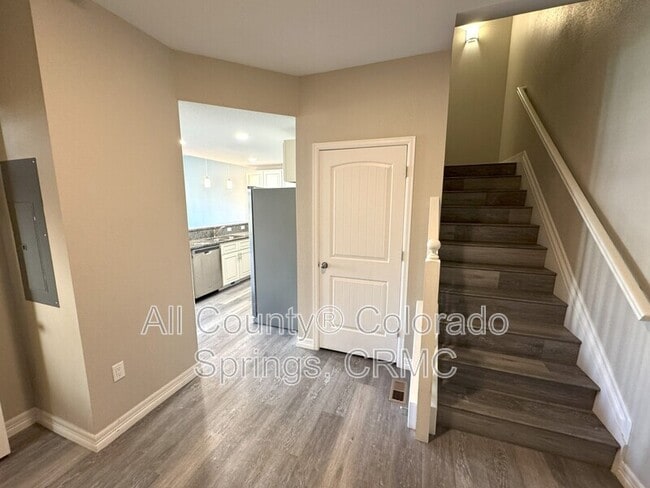 Building Photo - 764 Brambleberry Hts