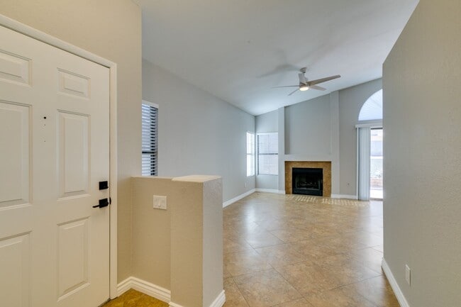 Building Photo - Stunning fully remodeled single-story home