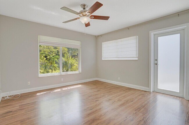 Building Photo - 254 NW 6th Ave