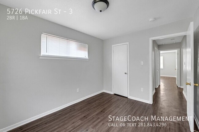 Building Photo - 5726 Pickfair St