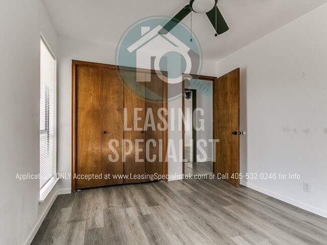 Building Photo - 2 Bed 2 Bath Garden Home in SW OKC's The R...