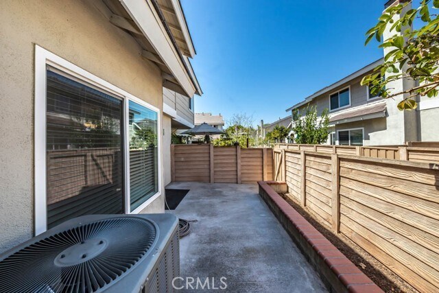 Building Photo - 21 Ashbrook