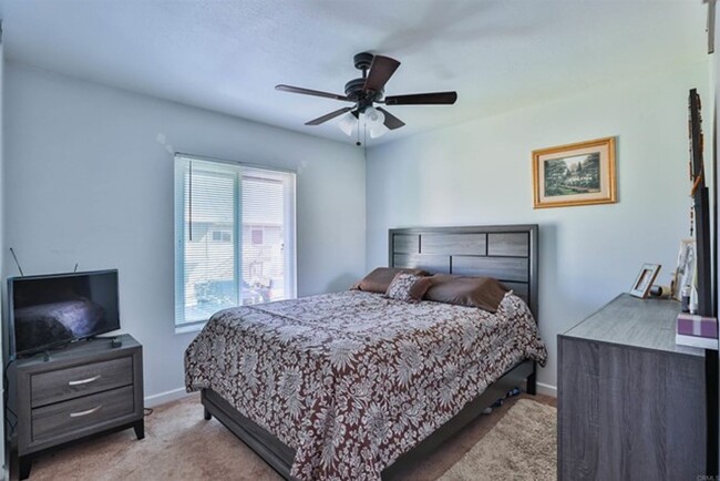 Building Photo - Lovely 3 Bedroom Townhome in Chula Vista!