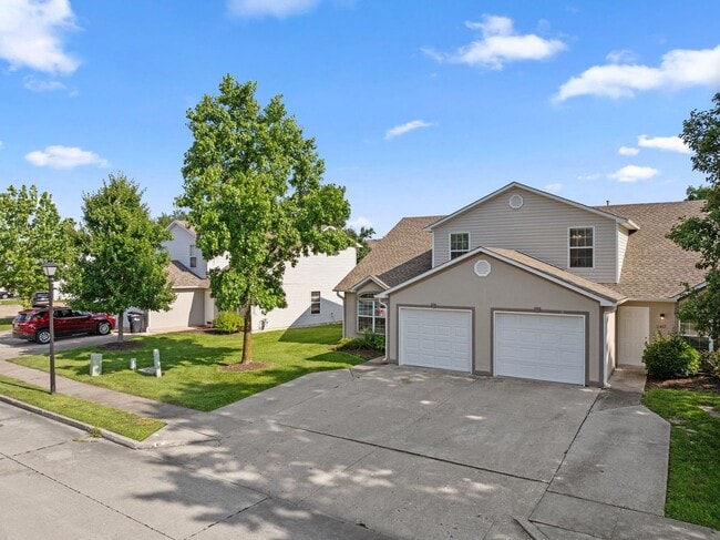 Building Photo - 2412-2414 Calder Ct.