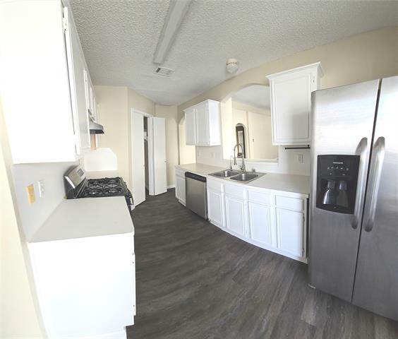 Building Photo - 5205 Wedgewood Dr