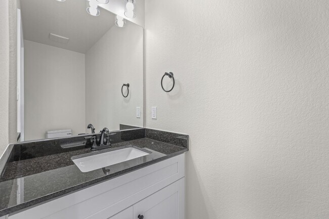 Building Photo - Brand New, Modern, and Ready for You in Temple, TX!