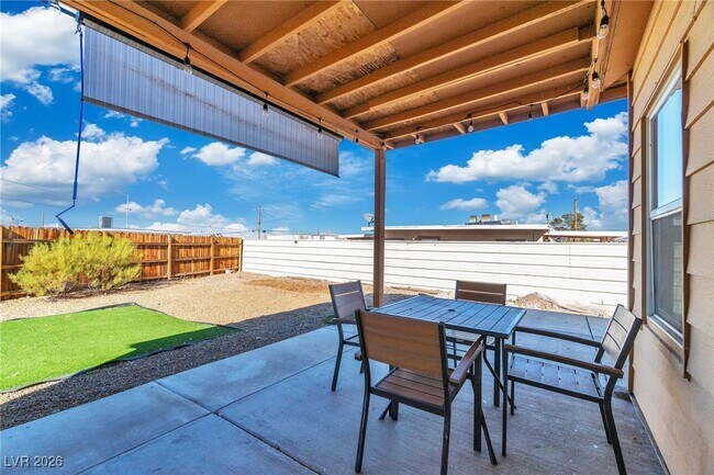 Building Photo - 235 Zinc St