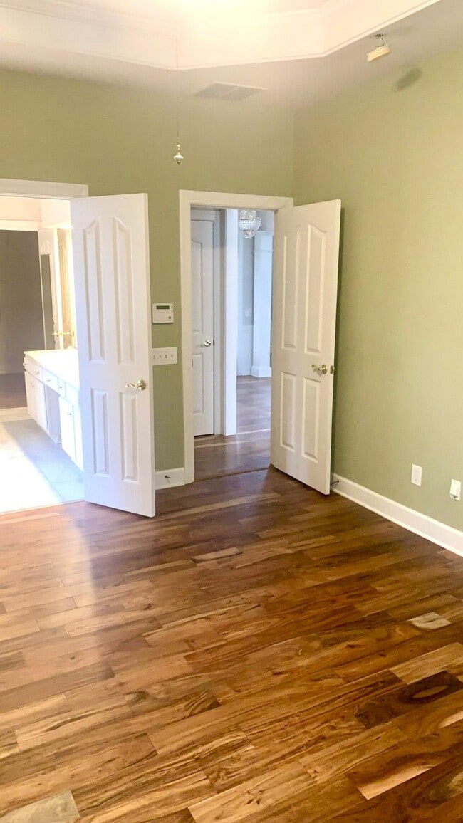 Building Photo - 11106 Knight Castle Dr