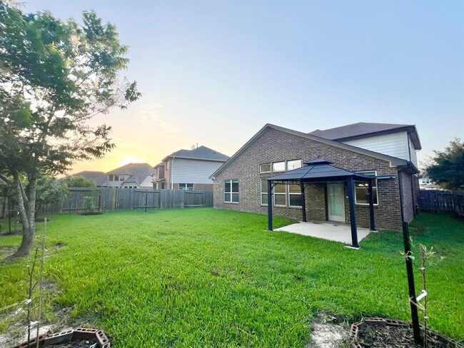 Building Photo - 26955 Churchill Gate Ln