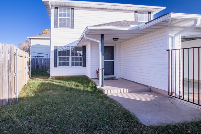 Primary Photo - Beautiful Edmond Home Near UCO FOR RENT