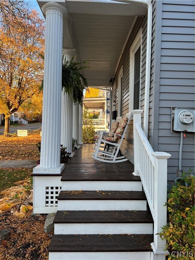 Building Photo - 22 State St