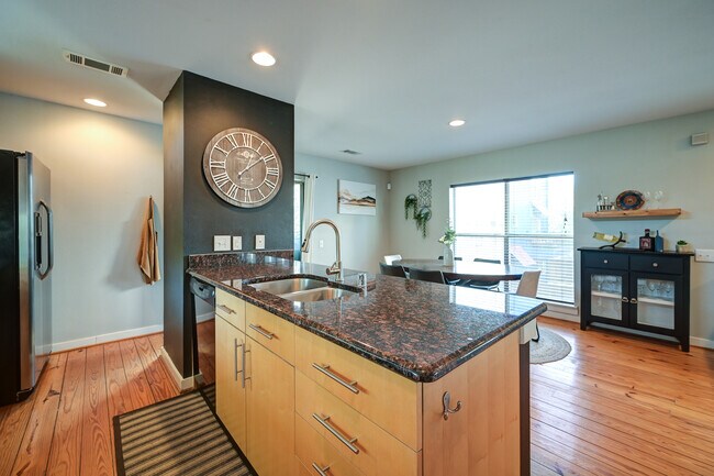 Building Photo - 1214 Urban Lofts Dr