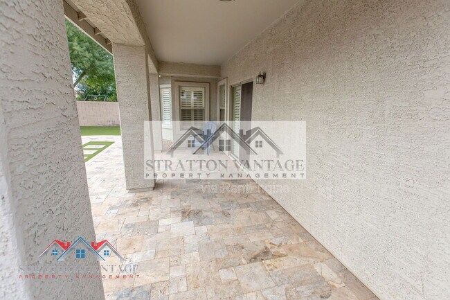 Building Photo - 11527 East Starkey Avenue