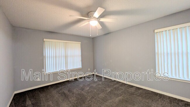 Building Photo - 7448 Chimney Pines Dr