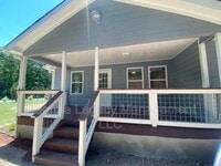 Building Photo - 140 Henry Meyer Rd