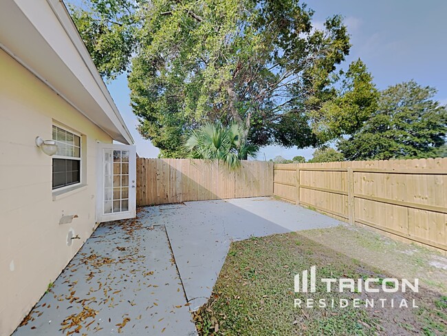 Building Photo - 10378 Rosemount Dr